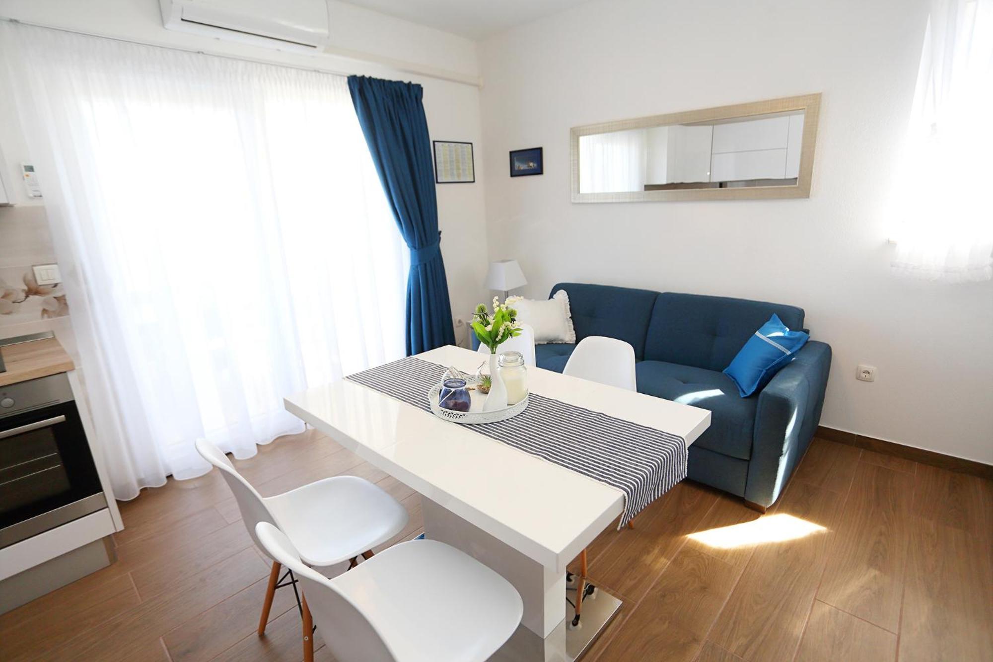 Apartments Romarin Supetar Exterior photo